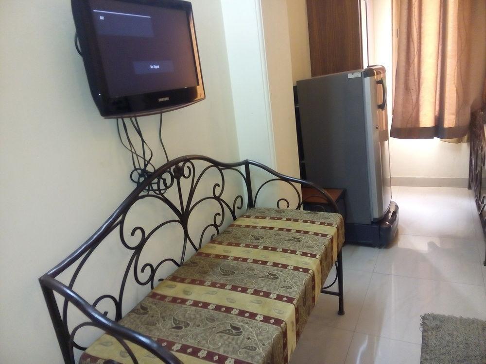 Hotel Pearl Plaza Nowe Delhi Zewnętrze zdjęcie