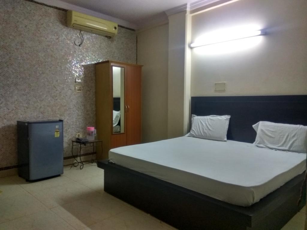 Hotel Pearl Plaza Nowe Delhi Zewnętrze zdjęcie
