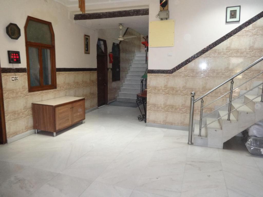 Hotel Pearl Plaza Nowe Delhi Zewnętrze zdjęcie